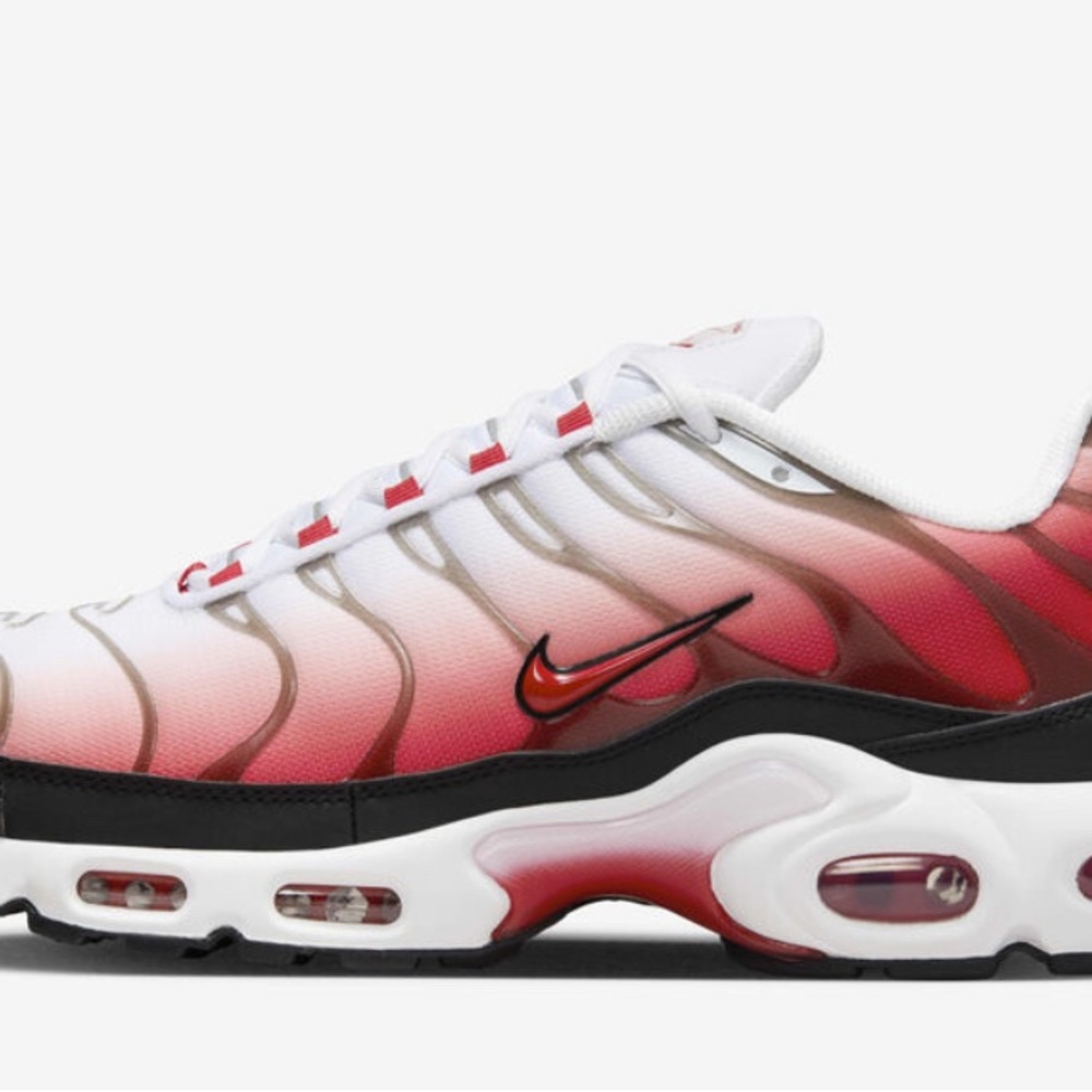Nike Air Max Plus White and Red Gradient Shoes sz8